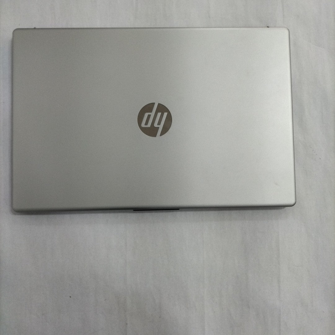 LAPTOP HP 15-FD0058LA (2024) 512 GB SSD 8 GB RAM (SEMINUEVO)