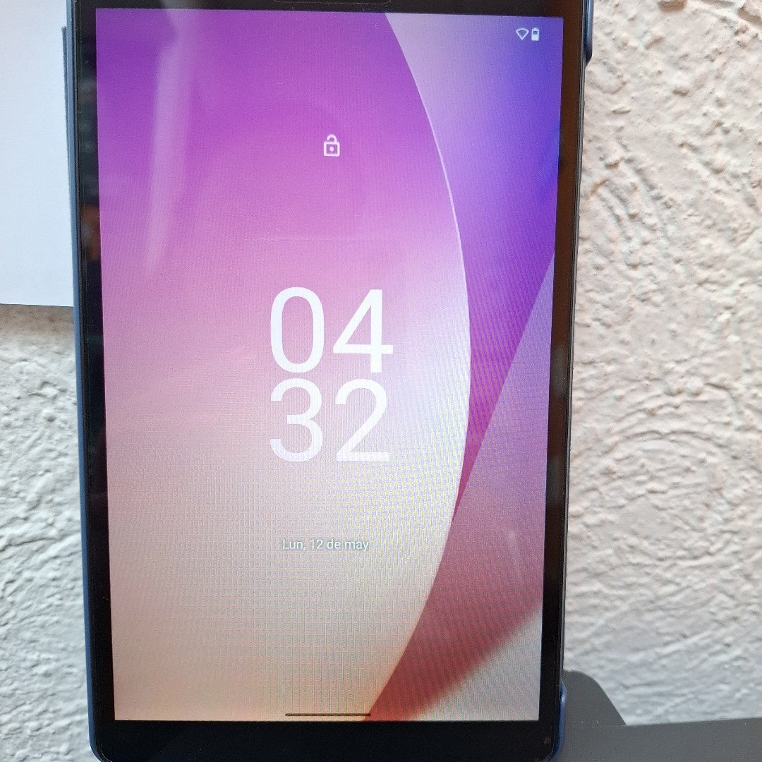 TABLETA LENOVO TAB M8 TB300FU (2023) 32 GB 3 GB RAM (SEMINUEVO)