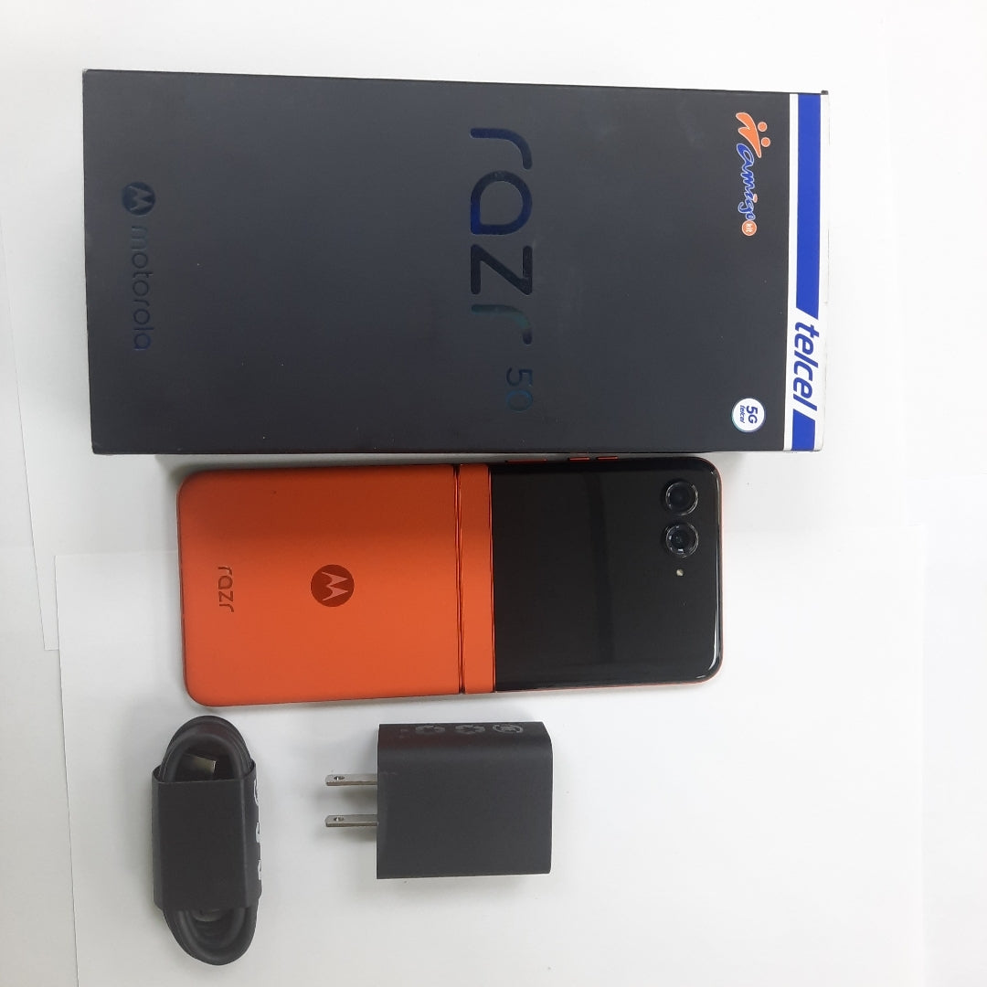 CELULAR MOTOROLA RAZR 50 5G XT2453-1 512 GB 12 GB RAM (SEMINUEVO)