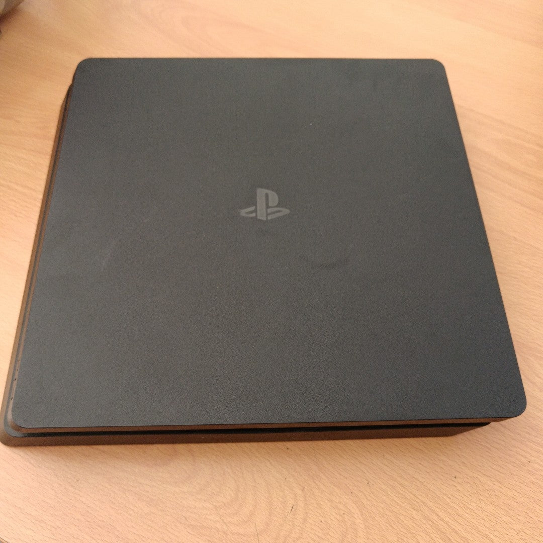 CONSOLA DE VIDEOJUEGO SONY PS4 SLIM 1 TB (SEMINUEVO)