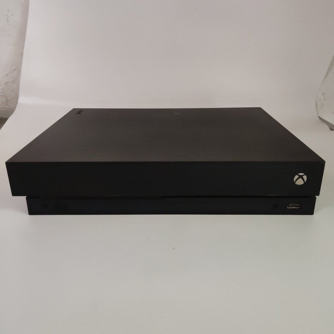 CONSOLA DE VIDEOJUEGO MICROSOFT XBOX ONE X 1 TB (SEMINUEVO)