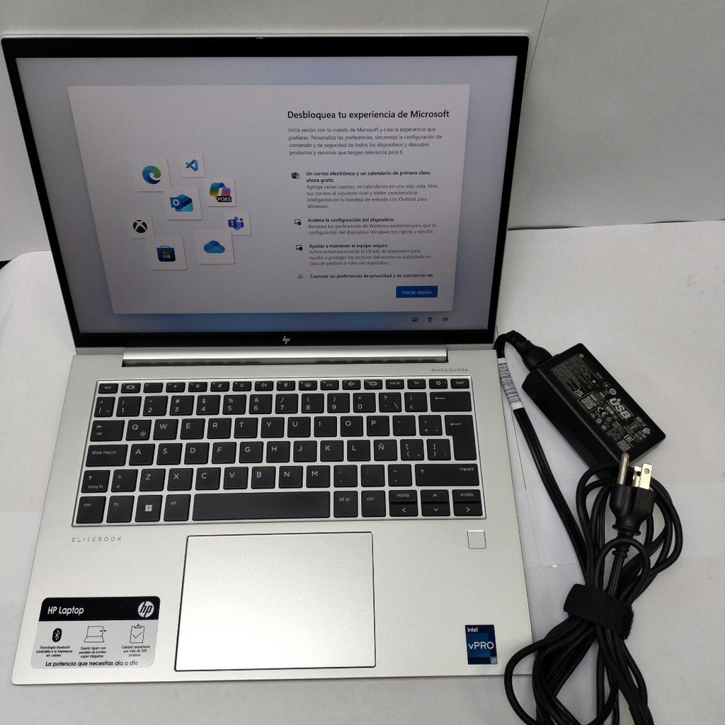 LAPTOP HP ELITEBOOK 840 G10 (2024) 256 GB SSD 16 GB RAM (SEMINUEVO)