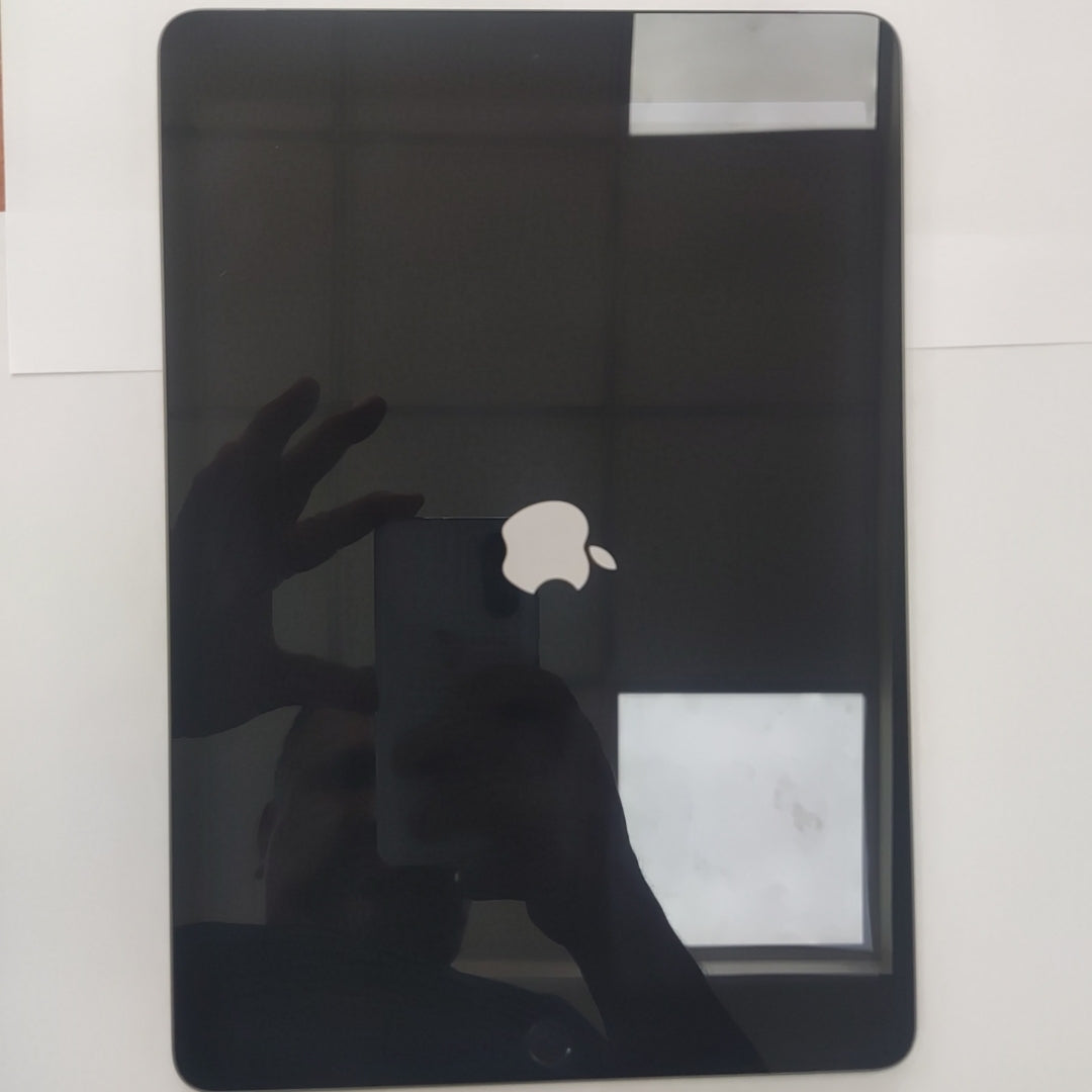 TABLETA APPLE IPAD 9 A2604 256 GB 3 GB RAM (SEMINUEVO)