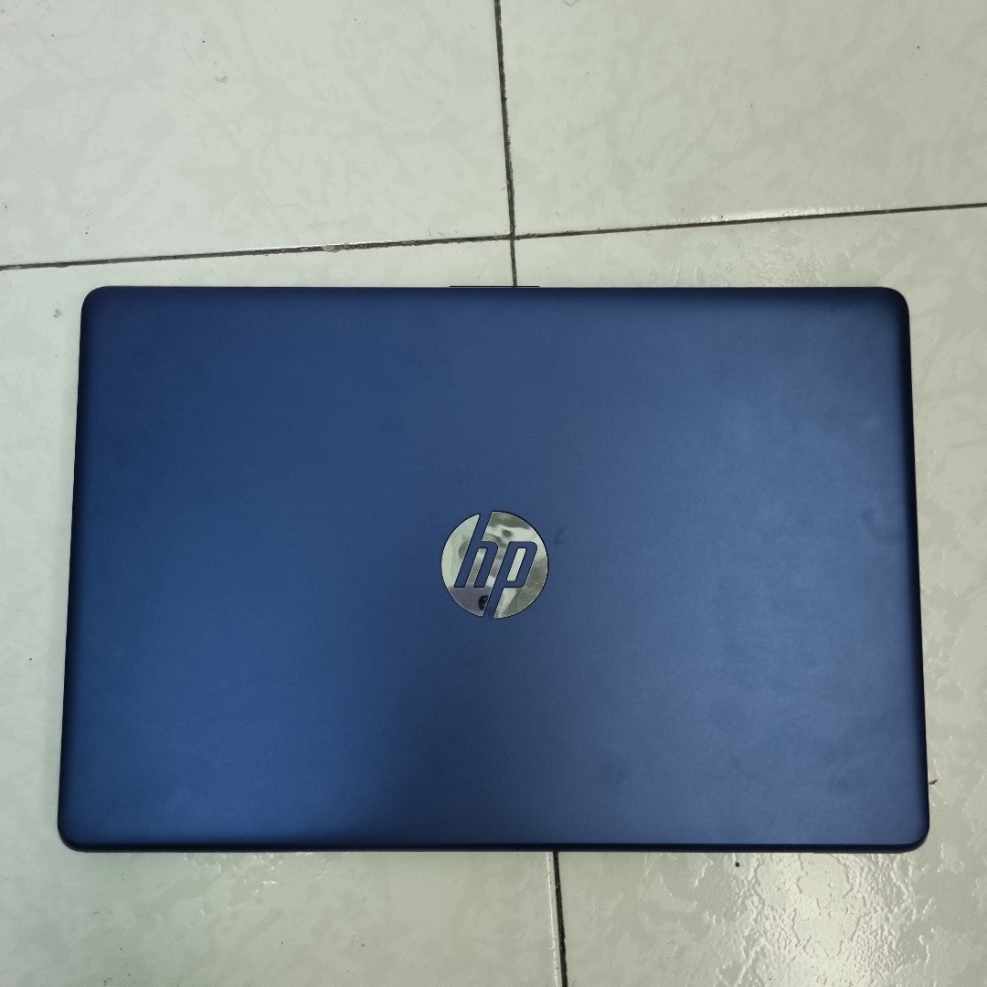 LAPTOP HP 14-AX111LA (2021) 64 GB 4 GB RAM (SEMINUEVO)