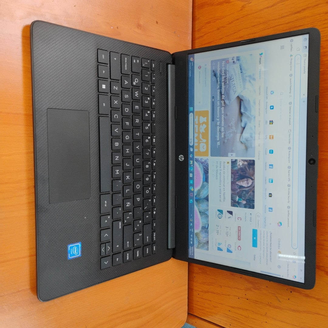 LAPTOP HP 14-DQ0501LA (2022) 256 GB SSD 4 GB RAM (SEMINUEVO)