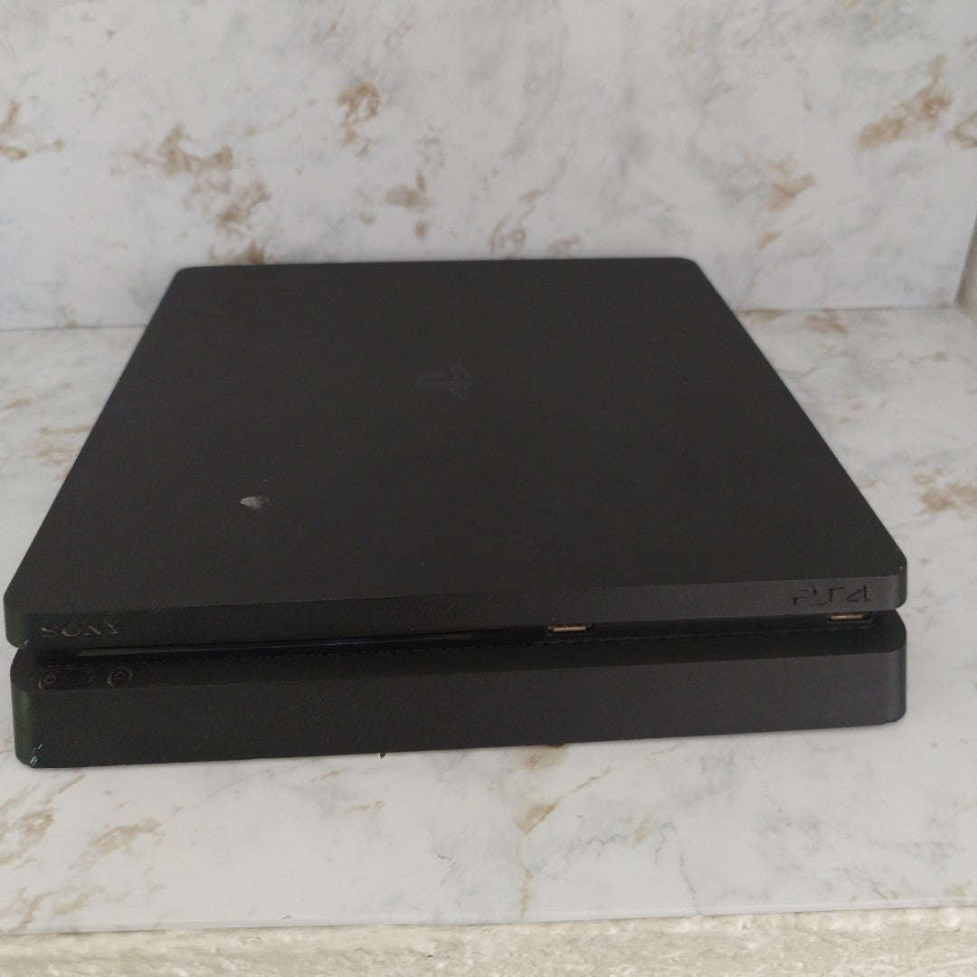 CONSOLA DE VIDEOJUEGO SONY PS4 SLIM 1 TB (SEMINUEVO)