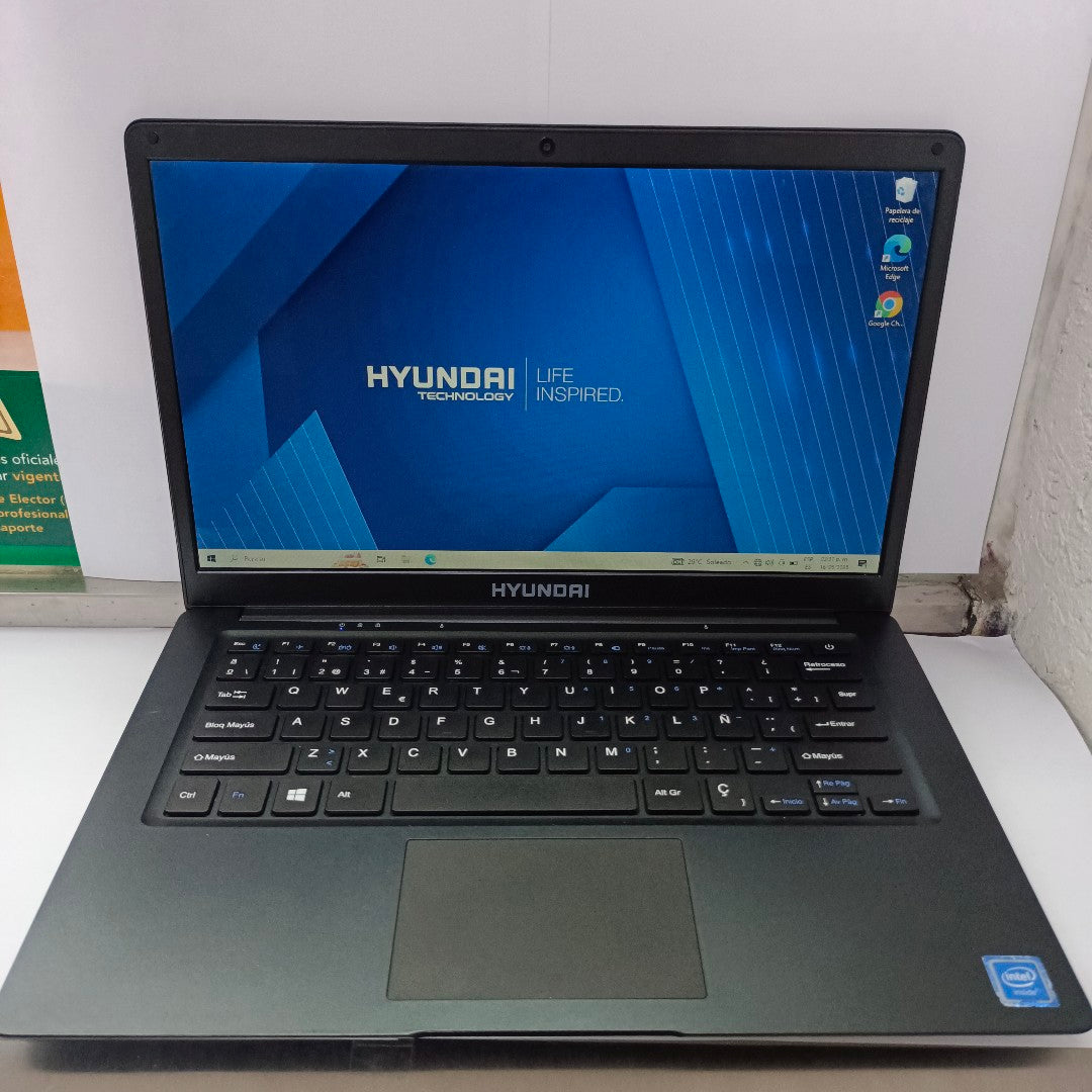 LAPTOP HYUNDAI THINNOTE-A L14WB2SBK 1 TB + 64 GB SSD 4 GB RAM (SEMINUEVO)