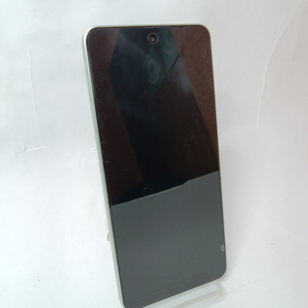 CELULAR OPPO  A5 PRO CPH2711 (2025) 256 GB 8 GB RAM (SEMINUEVO)