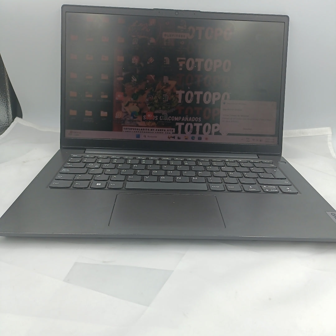 LAPTOP LENOVO V14 G2 ITL (2022) 512 GB SSD 16 GB RAM (SEMINUEVO)