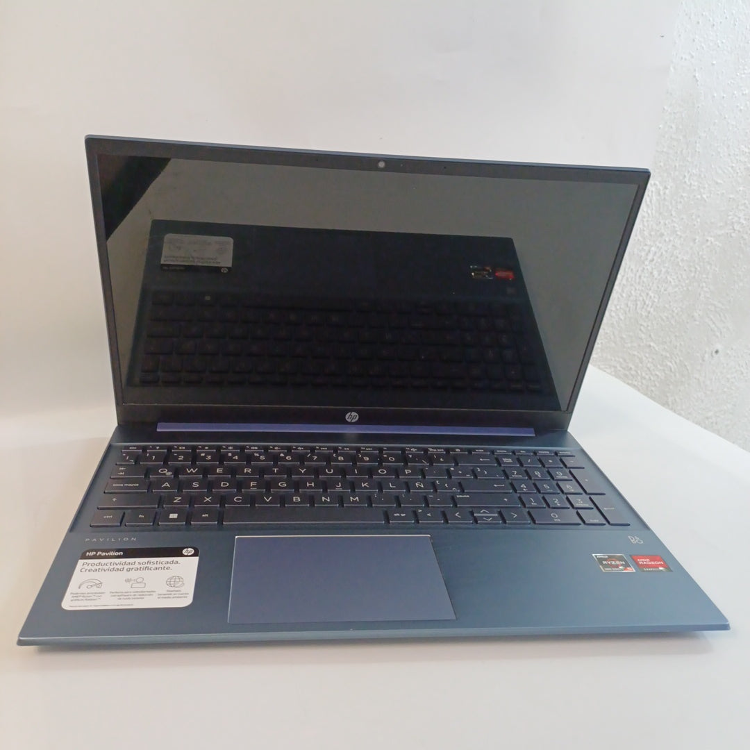 LAPTOP HP PAVILION 15-EH1509LA (2022) 512 GB SSD 8 GB RAM (SEMINUEVO)