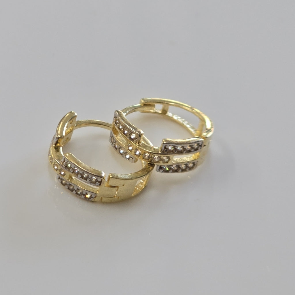 HUGGIES ORO 14K 2.4 (NUEVO)