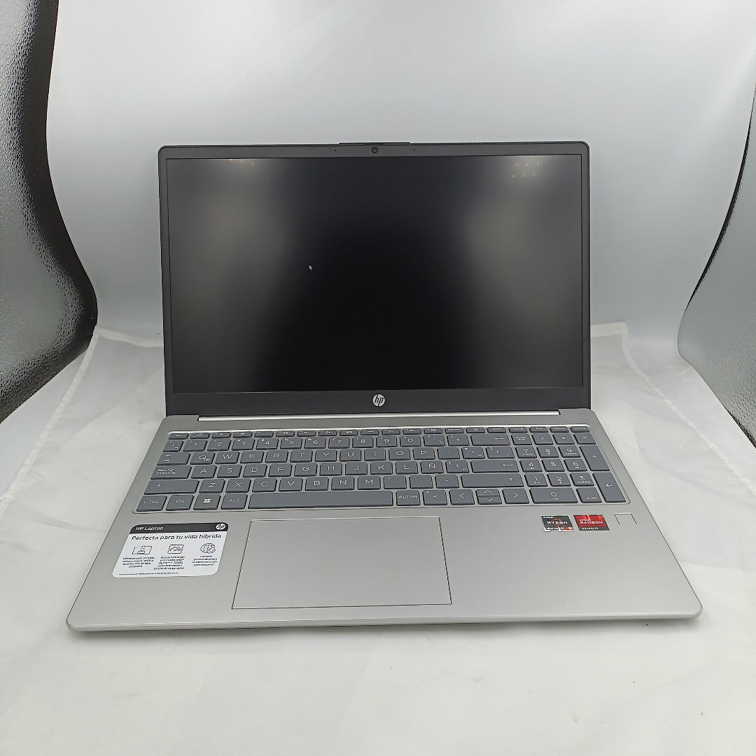 LAPTOP HP 15-FC0070LA(2024) 512 GB SSD 16 GB RAM (SEMINUEVO)