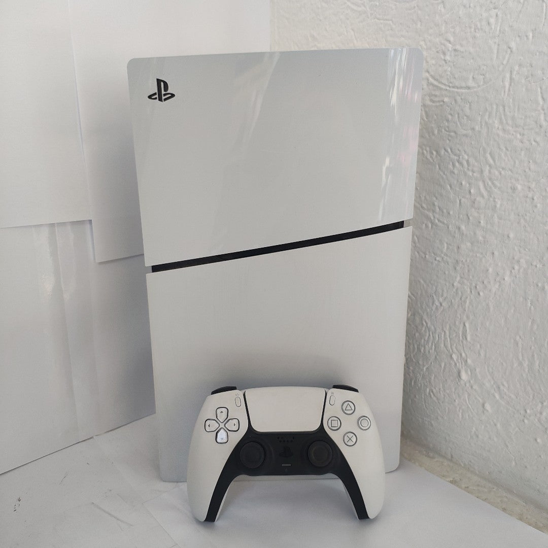 CONSOLA DE VIDEOJUEGO SONY PS5 SLIM 1 TB SSD (SEMINUEVO)