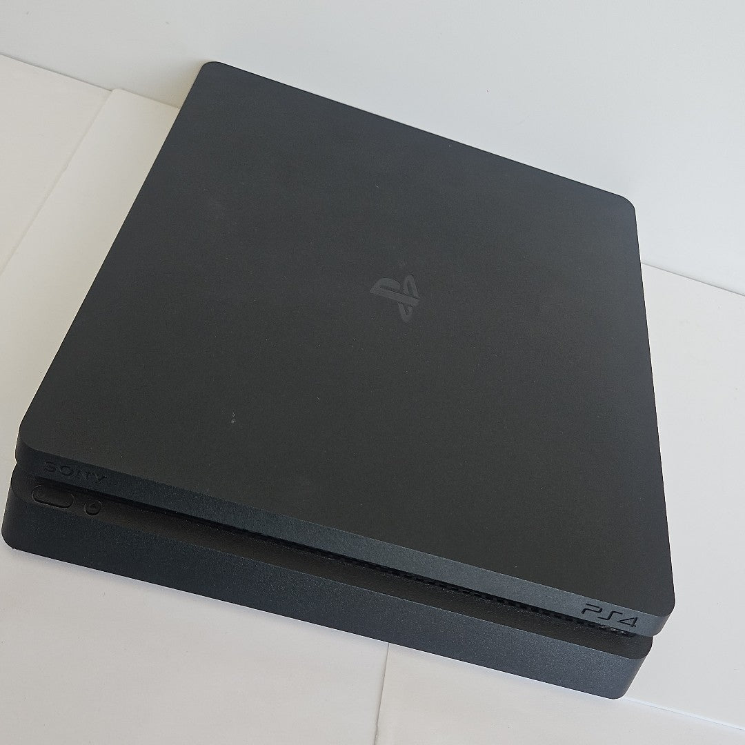 CONSOLA DE VIDEOJUEGO SONY PS4 SLIM 1 TB (SEMINUEVO)