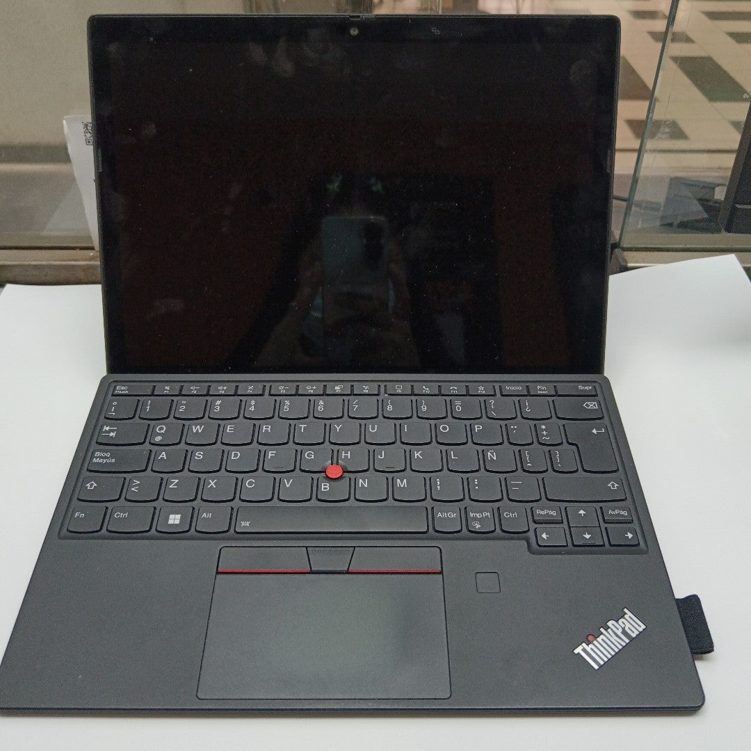 LAPTOP LENOVO THINKPAD X12 DETACHABLE GEN 1 (2022) 256 GB SSD 16 GB RAM (SEMINUEVO)