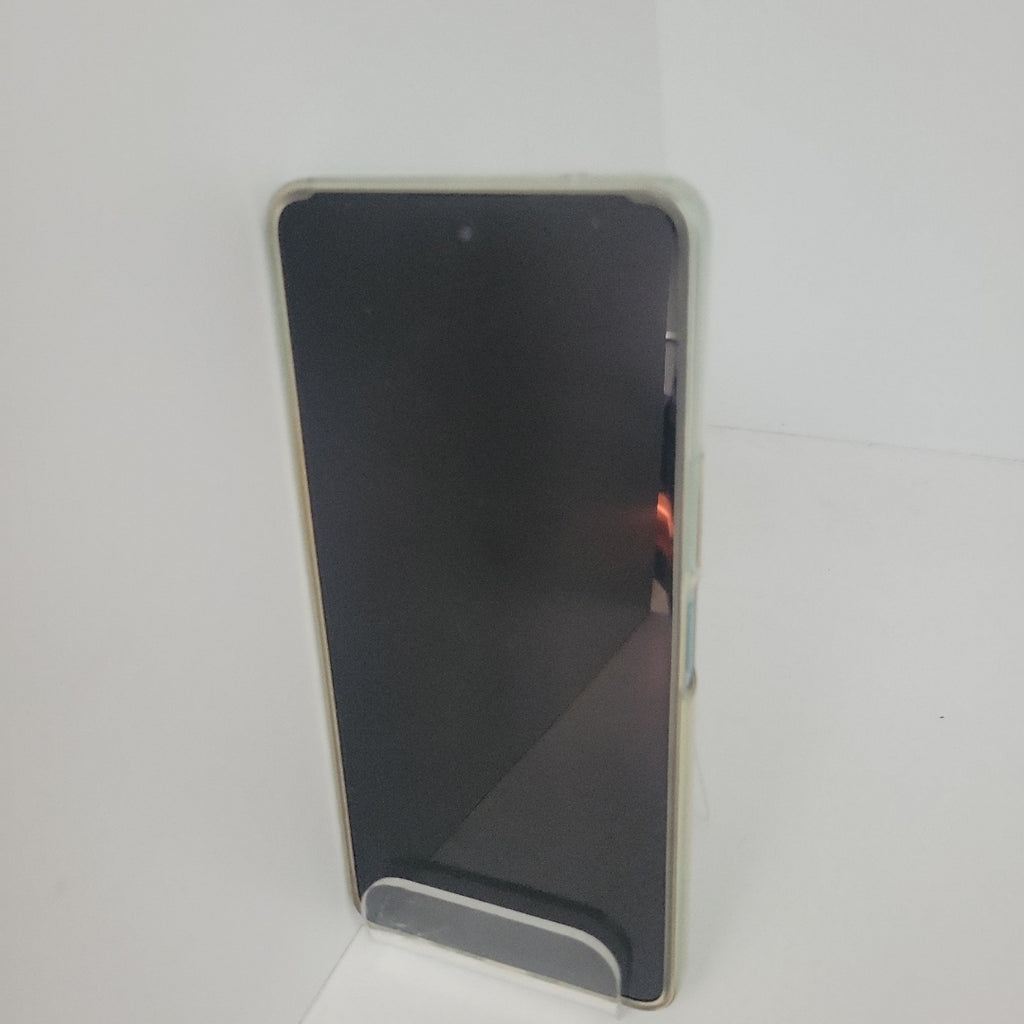 CELULAR VIVO Y36 V2247 256 GB 8 GB RAM (SEMINUEVO)