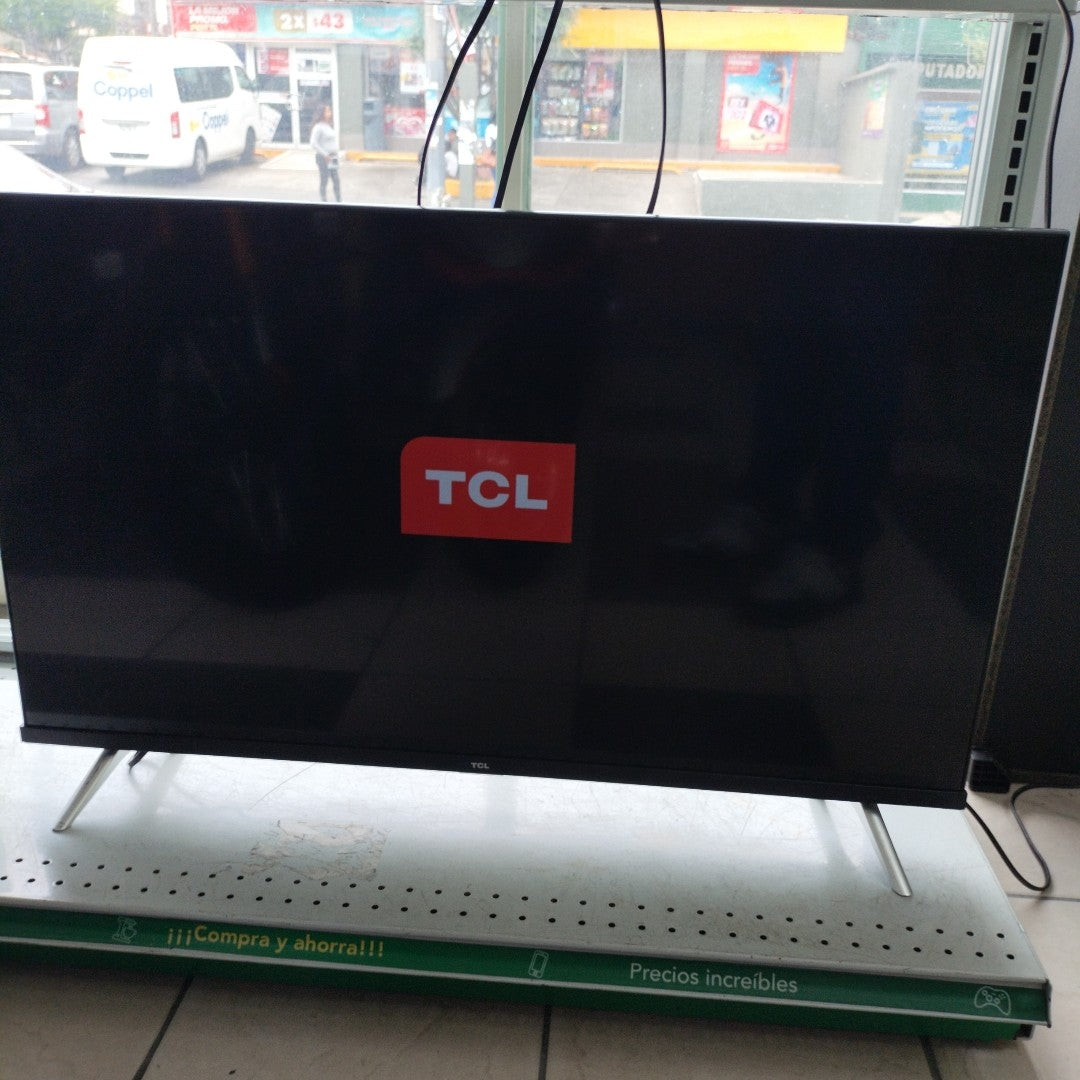 PANTALLA TCL 40A345 (2022) 40" LED FULL HD (SEMINUEVO)