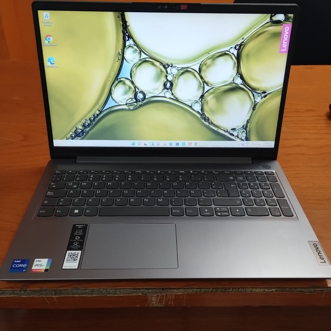 LAPTOP LENOVO IDEAPAD 3 15ITL6 (2022) 512 GB SSD 8 GB RAM (SEMINUEVO)