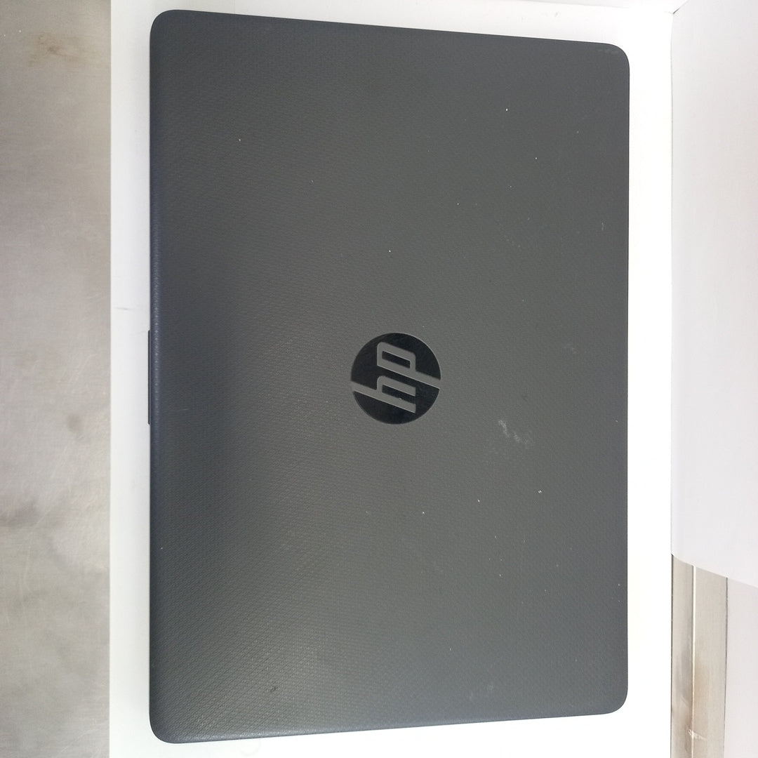 LAPTOP HP 14-CF2505LA (2022) 128 GB SSD 4 GB RAM (SEMINUEVO)