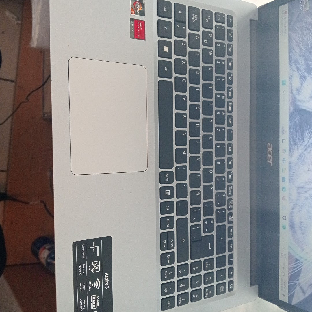 LAPTOP ACER ASPIRE 3 A315-23-R0UZ (2022) 512 GB SSD 8 GB RAM (SEMINUEVO)