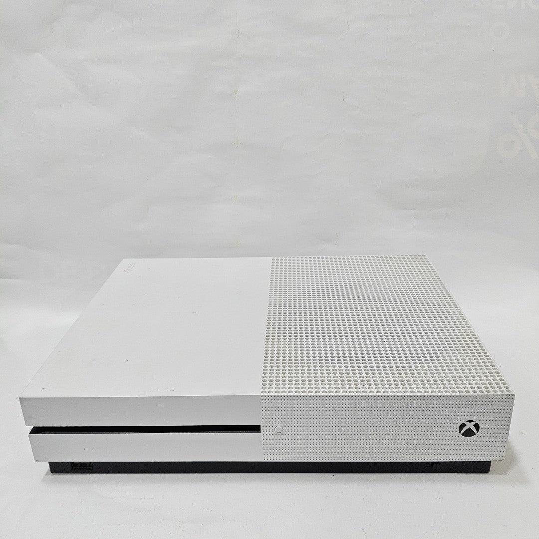 CONSOLA DE VIDEOJUEGO MICROSOFT XBOX ONE S 1 TB (SEMINUEVO)