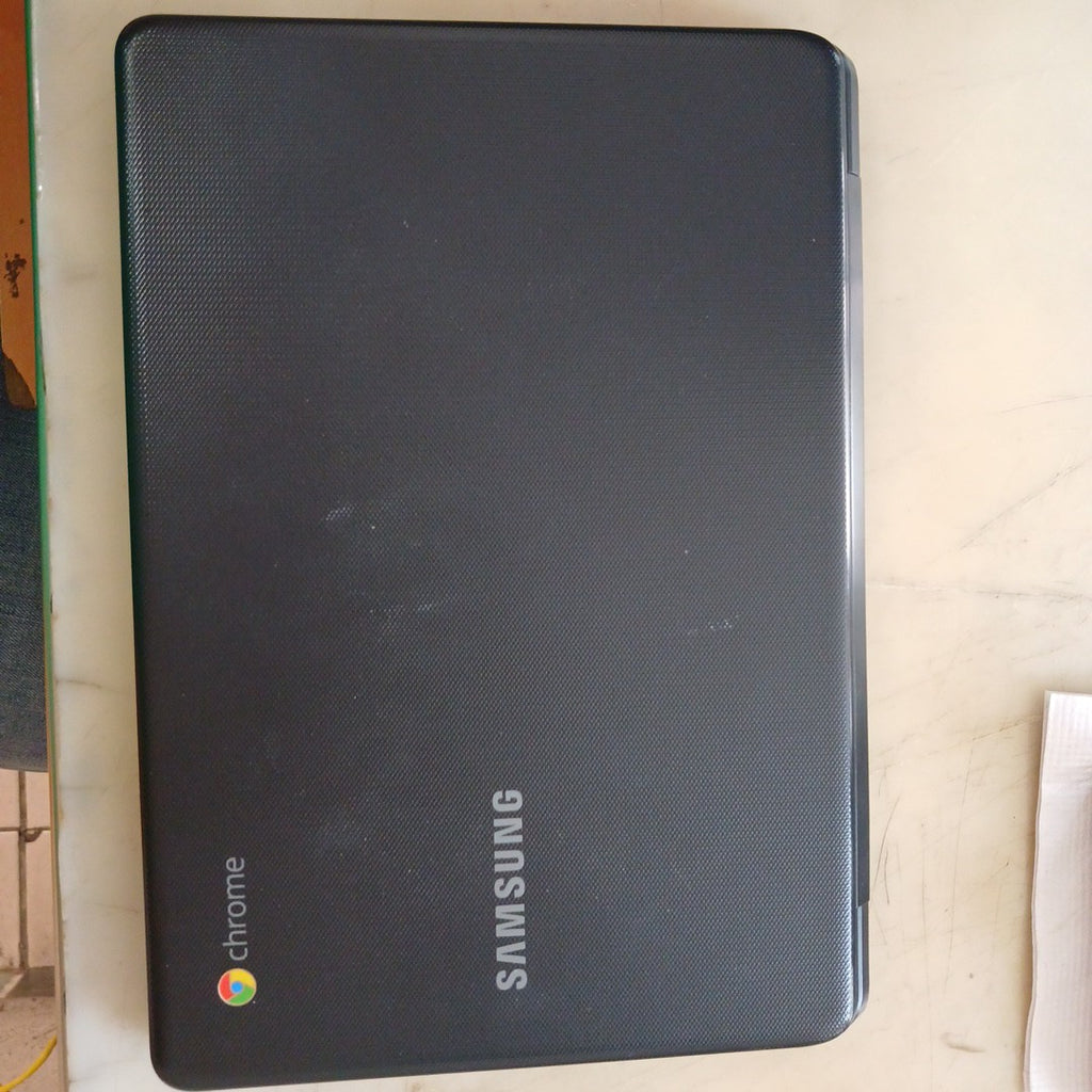 LAPTOP SAMSUNG CHROMEBOOK 3 XE500C13-K04US (2019) 16 GB SSD 4 GB RAM (SEMINUEVO)