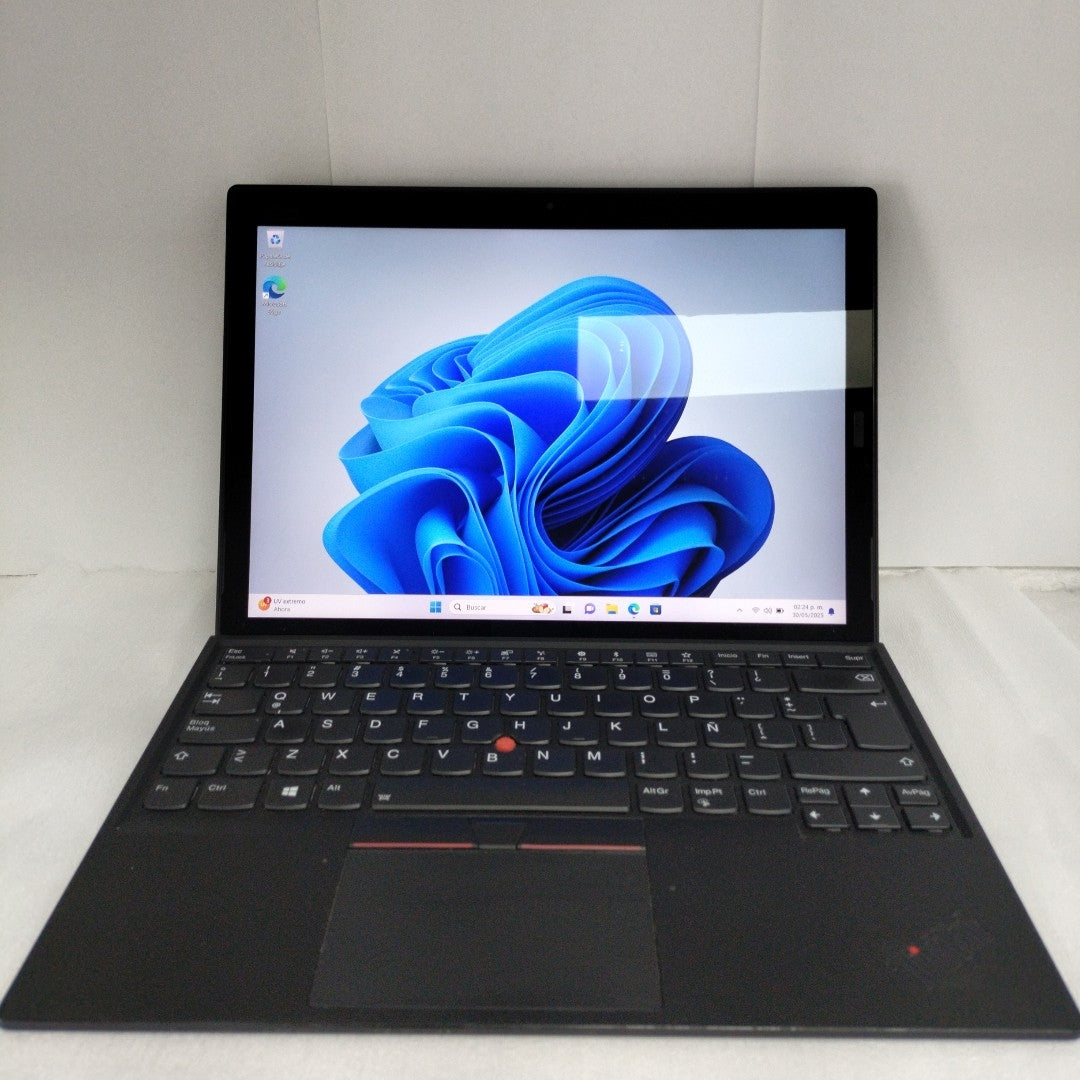 LAPTOP LENOVO THINKPAD X1 CARBON 9TH GEN (2022) 512 GB SSD 16 GB RAM (SEMINUEVO)