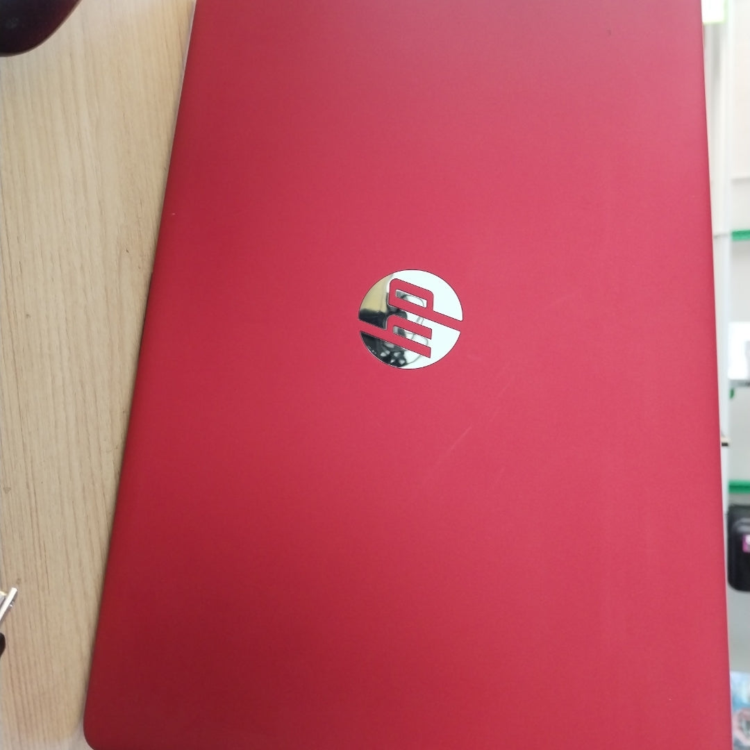 LAPTOP HP 15-DW3500LA (2022) 256 GB SSD 8 GB RAM (SEMINUEVO)