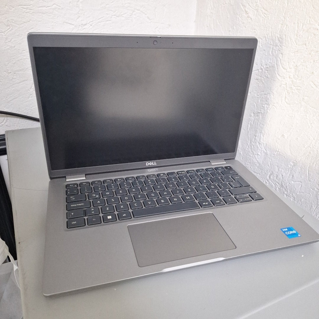 LAPTOP DELL LATITUDE 5430 (2023) 256 GB SSD 8 GB RAM