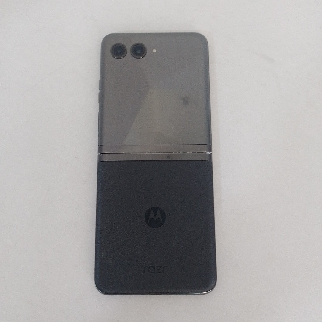 CELULAR MOTOROLA RAZR 40 ULTRA XT2321-1 (2023) 512 GB 12 GB RAM (SEMINUEVO)