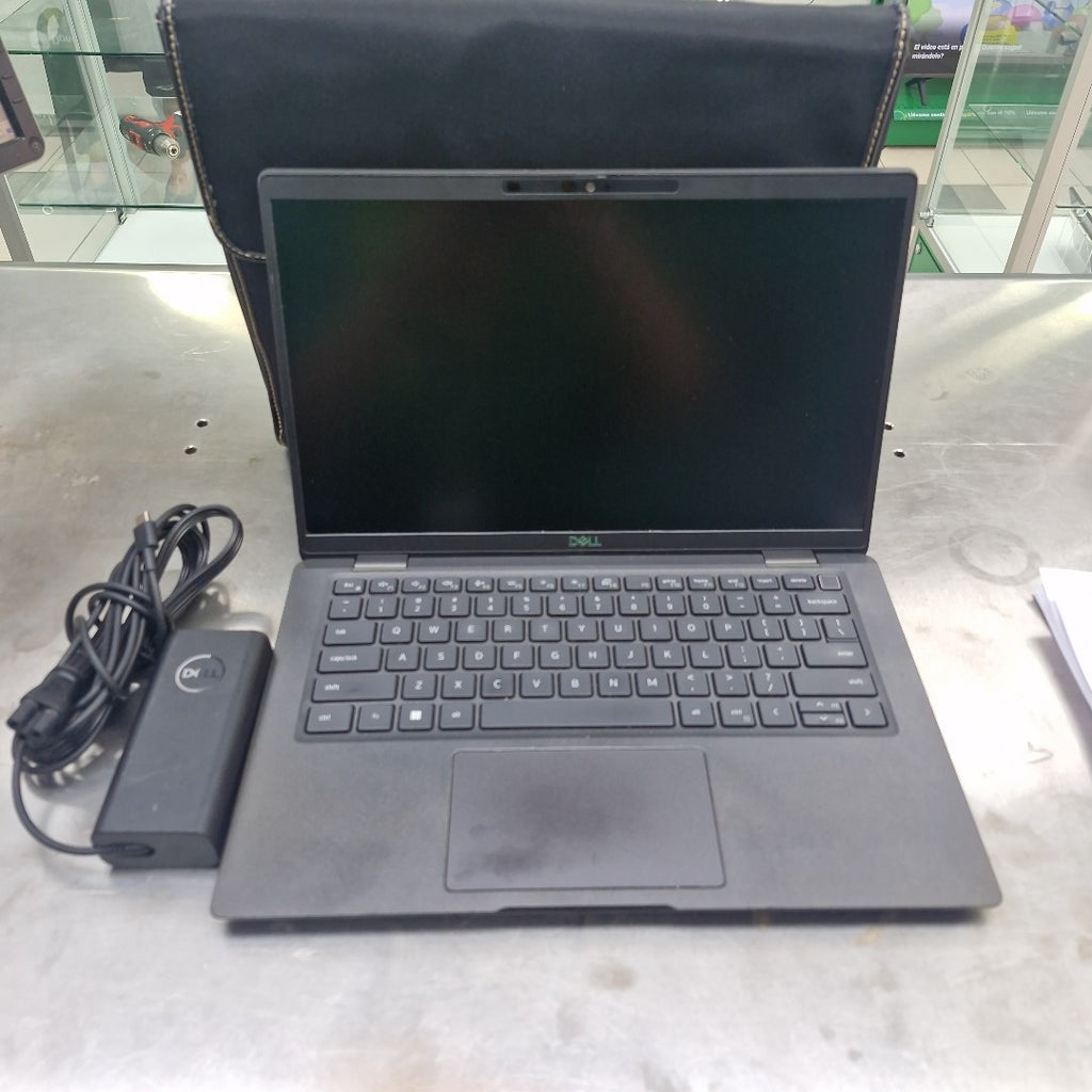 LAPTOP DELL LATITUDE 7420 (2023) 256 GB SSD 16 GB RAM (SEMINUEVO)