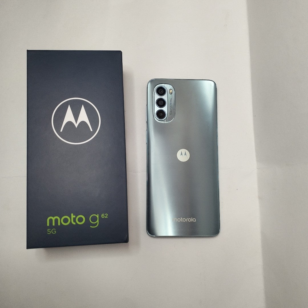 CELULAR MOTOROLA MOTO G62 5G XT2223-2 128 GB 4 GB RAM (SEMINUEVO)