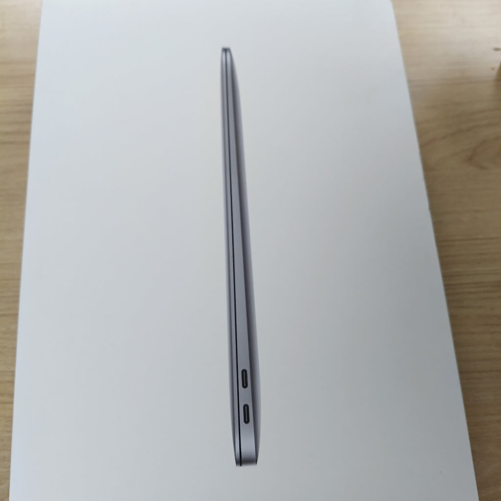 LAPTOP APPLE MACBOOK AIR 13" 2020 3.2 A2337 256 GB SSD 8 GB RAM (SEMINUEVO)