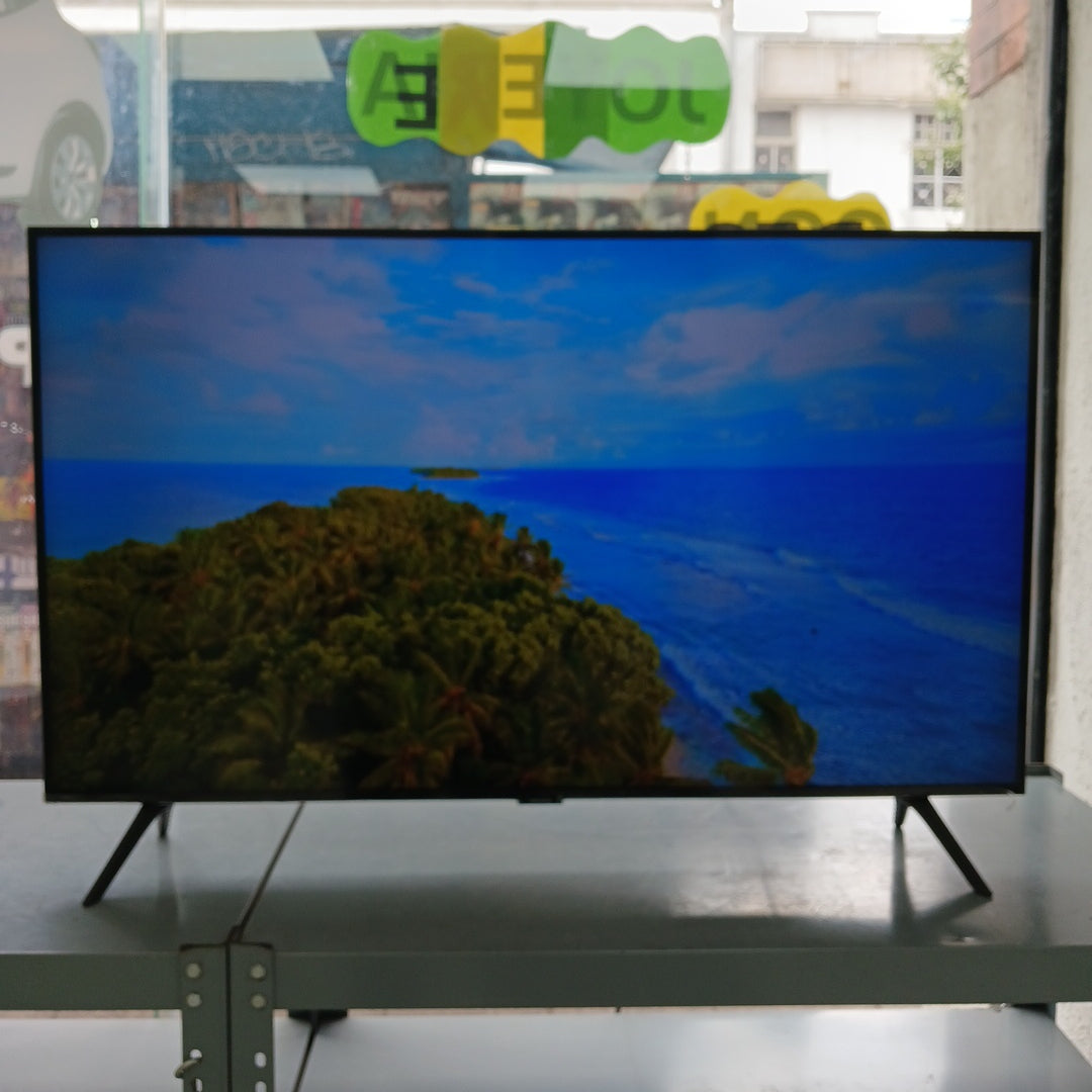 PANTALLA SAMSUNG UN43CU7010F (2023) 43" LED 4K (SEMINUEVO)