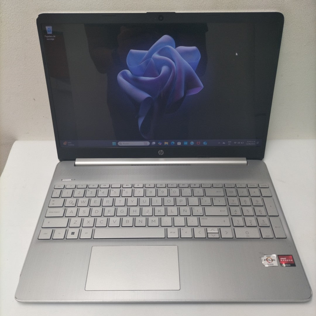 LAPTOP HP 15-EF1501LA (2022) 256 GB SSD 8 GB RAM