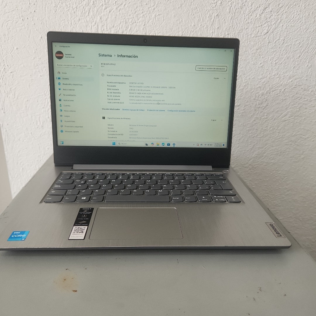 LAPTOP LENOVO IDEAPAD 3 14ITL05 (2022) 512 GB SSD 8 GB RAM (SEMINUEVO)
