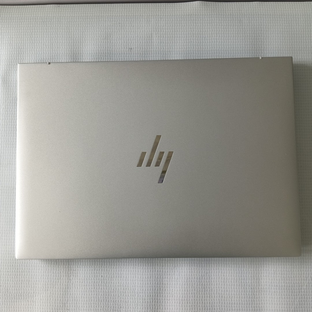 LAPTOP HP ELITEBOOK 840 G11 (2025) 512 GB SSD 32 GB RAM (SEMINUEVO)