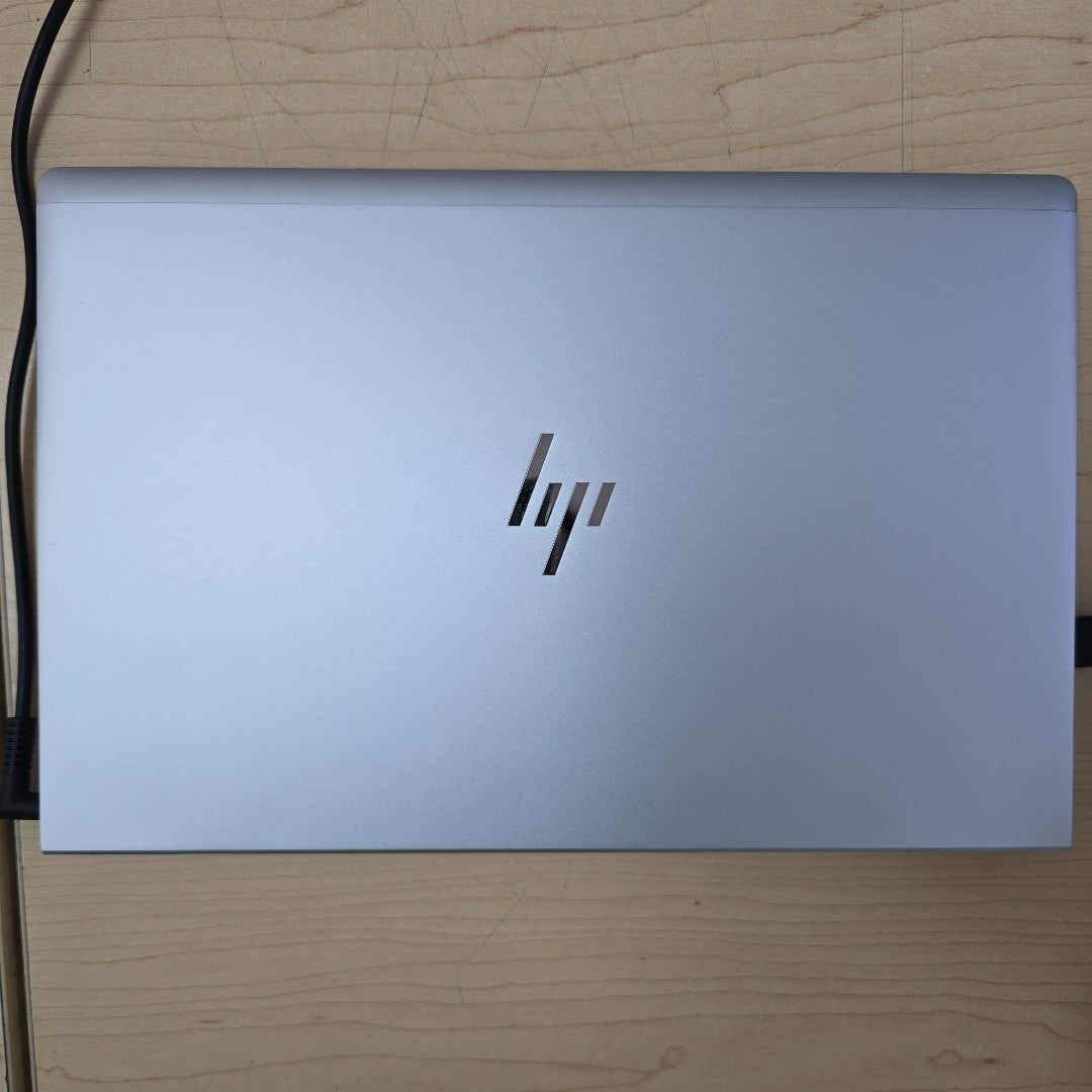 LAPTOP HP ELITEBOOK 640 G10 (2024) 512 GB SSD 16 GB RAM (SEMINUEVO)