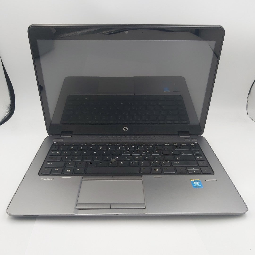 LAPTOP HP ELITEBOOK 840 G8 (2022) 256 GB SSD 8 GB RAM (SEMINUEVO)