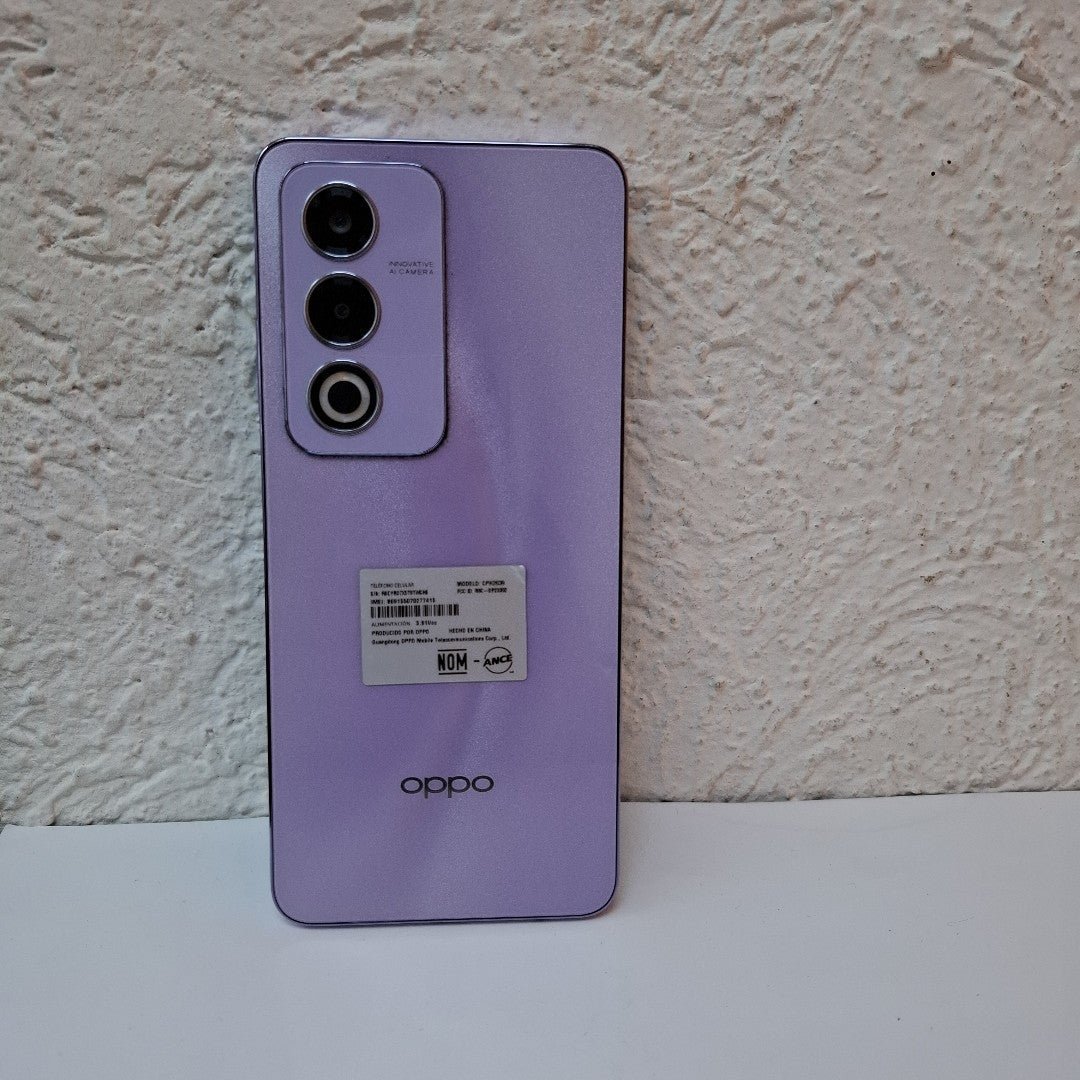 CELULAR OPPO  A80 5G CPH2639 (2024) 256 GB 8 GB RAM (SEMINUEVO)
