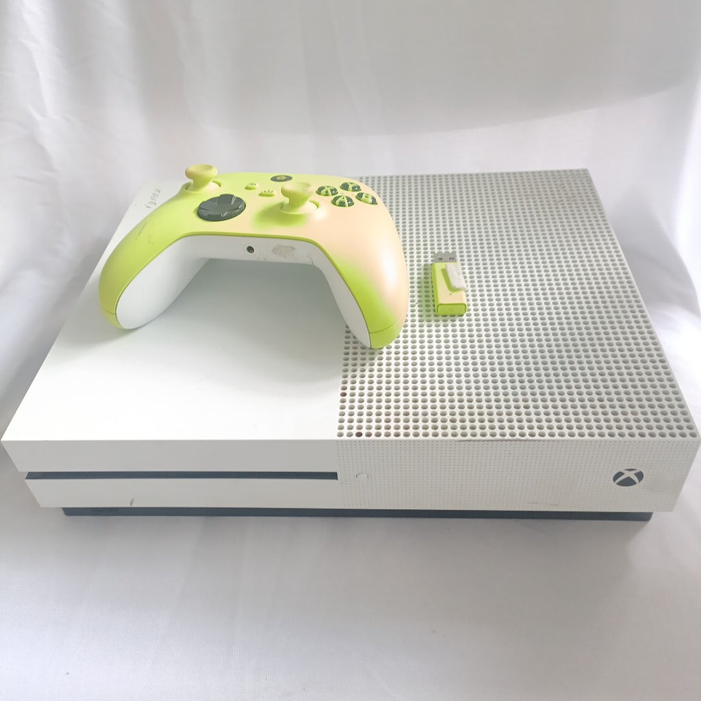 CONSOLA DE VIDEOJUEGO MICROSOFT XBOX ONE S 500 GB  (SEMINUEVO)