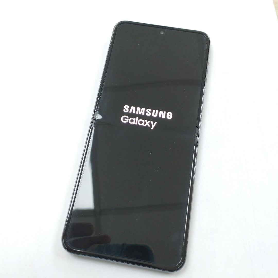 CELULAR SAMSUNG GALAXY Z FLIP 5 SM-F731B (2023) 512 GB 8 GB RAM (SEMINUEVO)