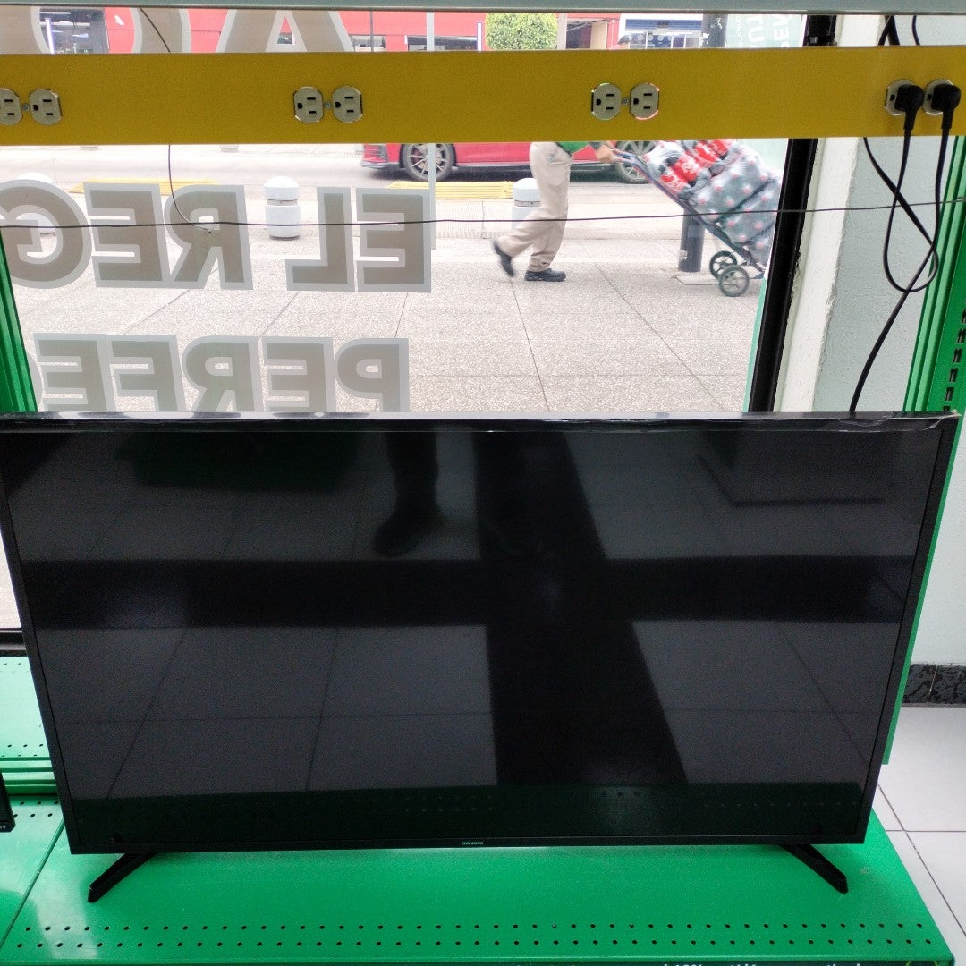 PANTALLA SAMSUNG UN49J5290AF (2020) 49" LED FULL HD (SEMINUEVO)