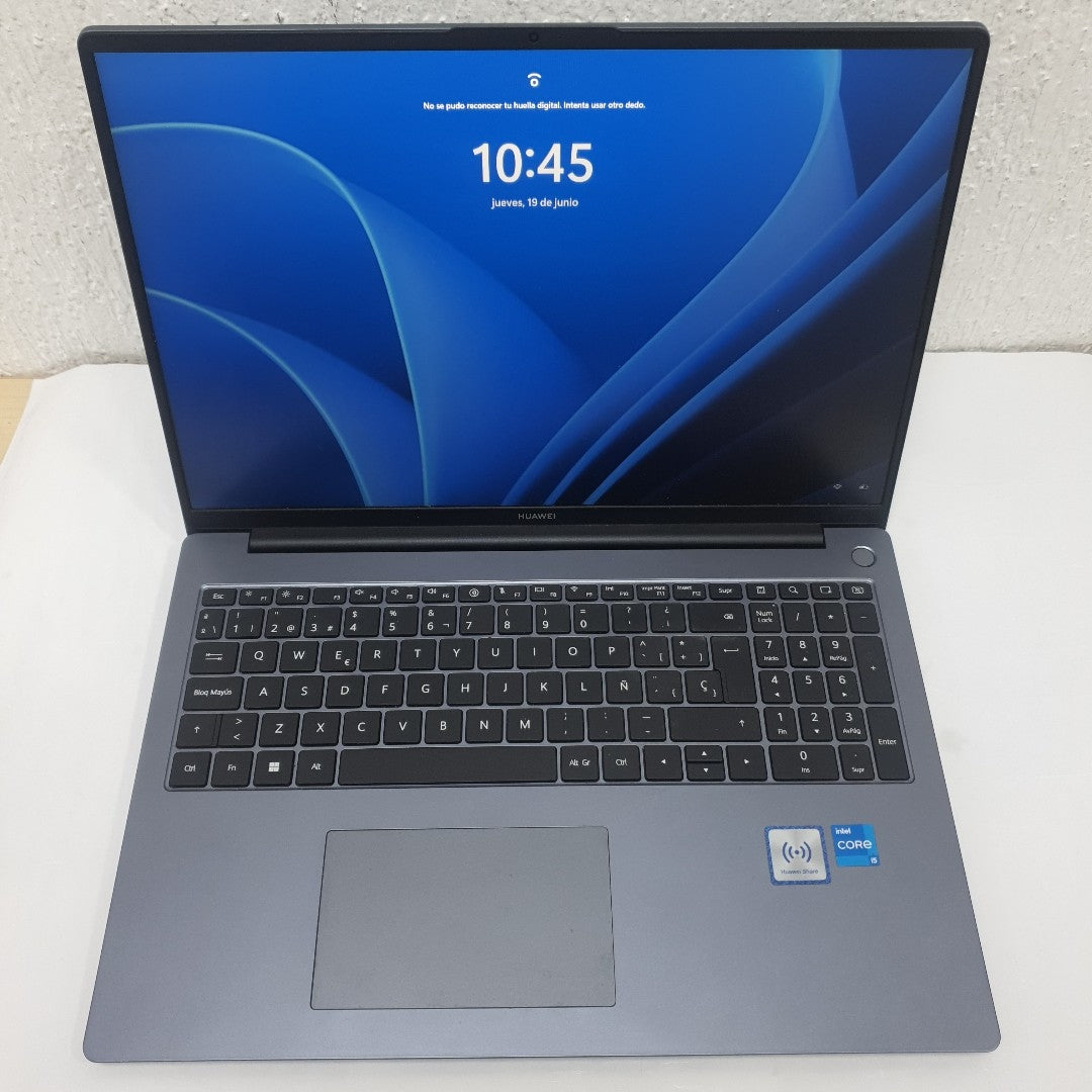 LAPTOP HUAWEI MATEBOOK D16 MCLG-X (2024) 1 TB SSD 16 GB RAM