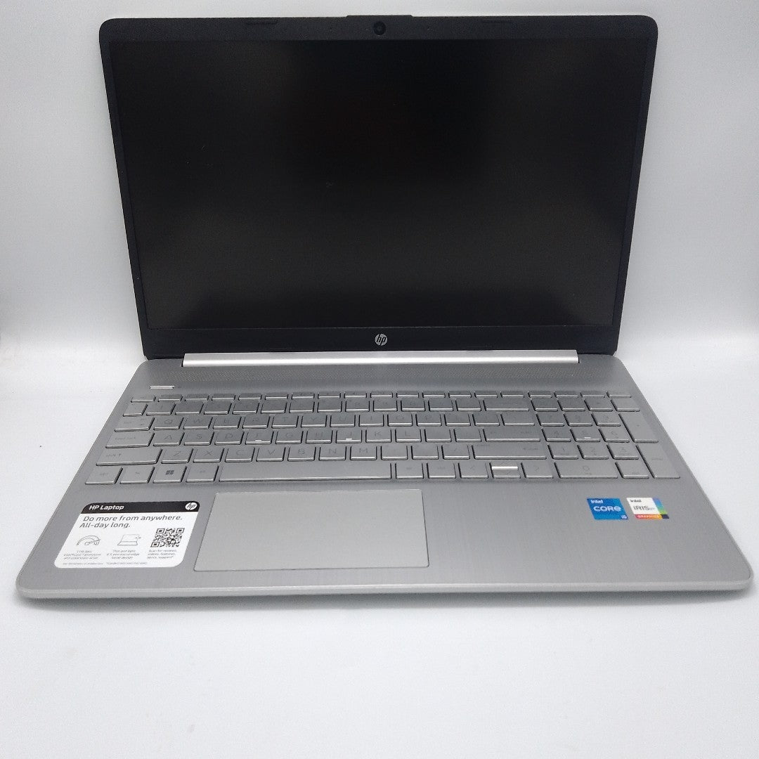 LAPTOP HP 15-DY2795WM (2024) 256 GB SSD 8 GB RAM (SEMINUEVO)