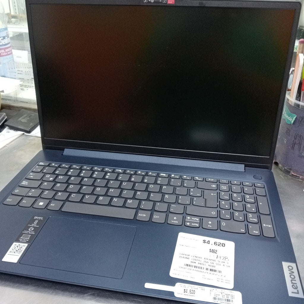LAPTOP LENOVO IDEAPAD SLIM 3 15IAN8 (2024) 256 GB SSD 8 GB RAM (SEMINUEVO)