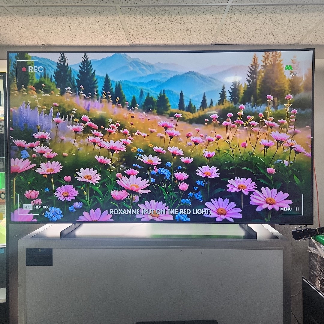 PANTALLA SAMSUNG UN85CU8000F (2023) 85" LED UHD 4K (SEMINUEVO)