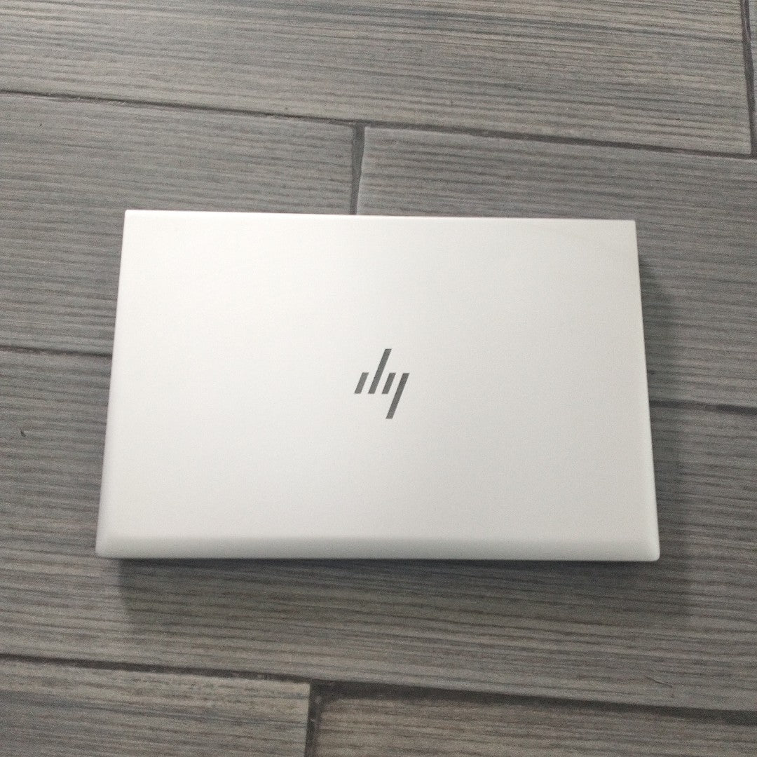 LAPTOP HP ELITEBOOK 845 G8 (2022) 256 GB SSD 16 GB RAM (SEMINUEVO)