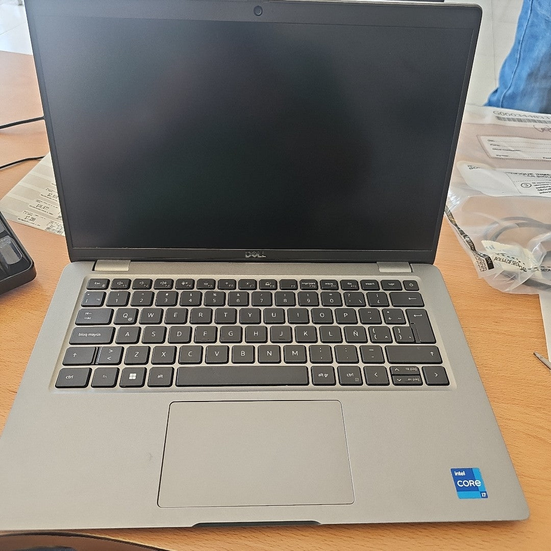 LAPTOP DELL LATITUDE 5440 (2023) 512 GB SSD 16 GB RAM (SEMINUEVO)
