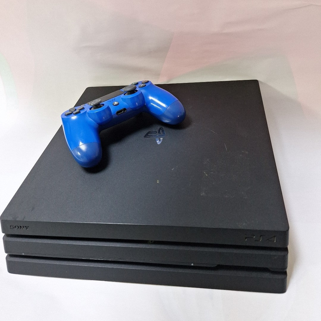 CONSOLA DE VIDEOJUEGO SONY PS4 PRO 1 TB (SEMINUEVO)